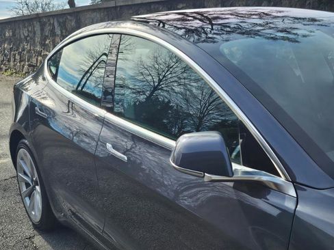 Used 2018 Tesla Model 3 Long Range image 20