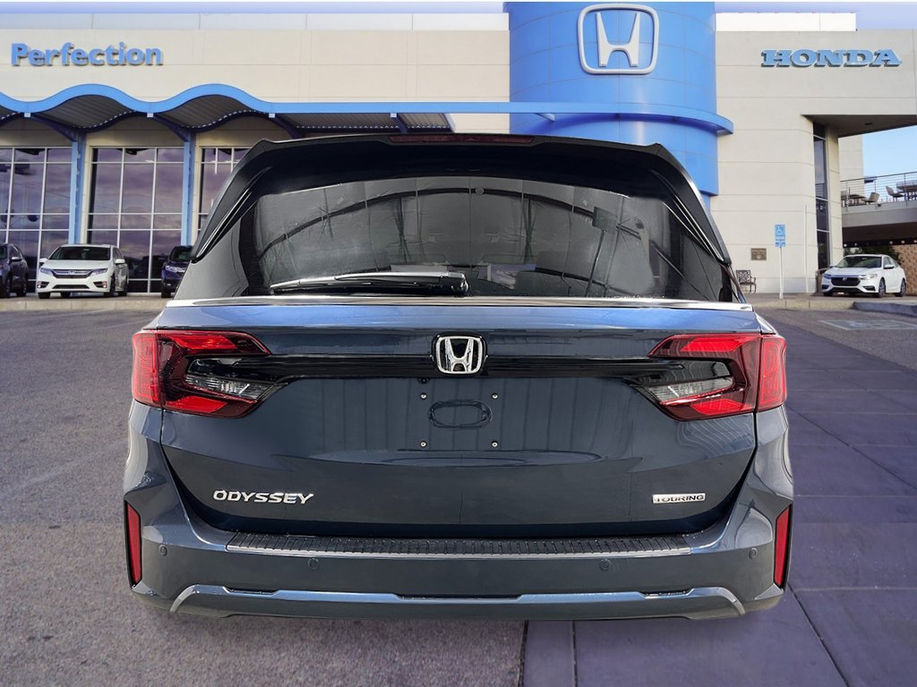 New 2027 Honda Odyssey Touring image 4
