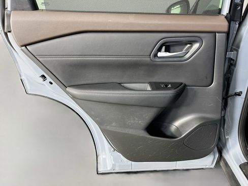 Used 2023 Nissan Rogue SL w/ SL Premium Package FWD image 29