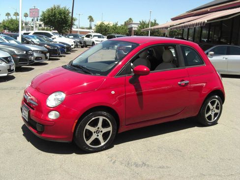 Used 2012 FIAT 500 Pop FWD image 2