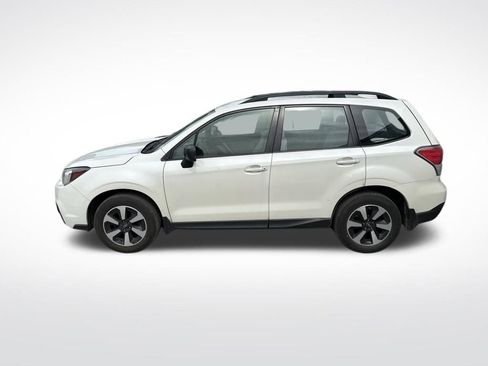 Used 2017 Subaru Forester 2.5i w/ Alloy Wheel Package AWD/4WD image 5