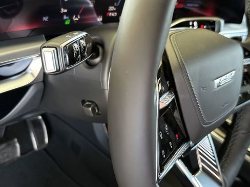 New 2026 Cadillac Lyriq V image 21