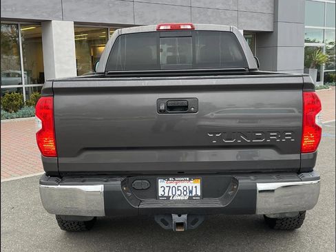 Used 2015 Toyota Tundra SR5 w/ SR5 Upgrade Package image 6