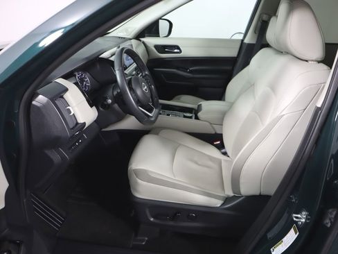 Certified 2022 Nissan Pathfinder SL w/ SL Premium Package image 21