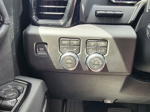 New 2026 GMC Sierra 1500 AT4 w/ AT4 Premium Package AWD/4WD image 20