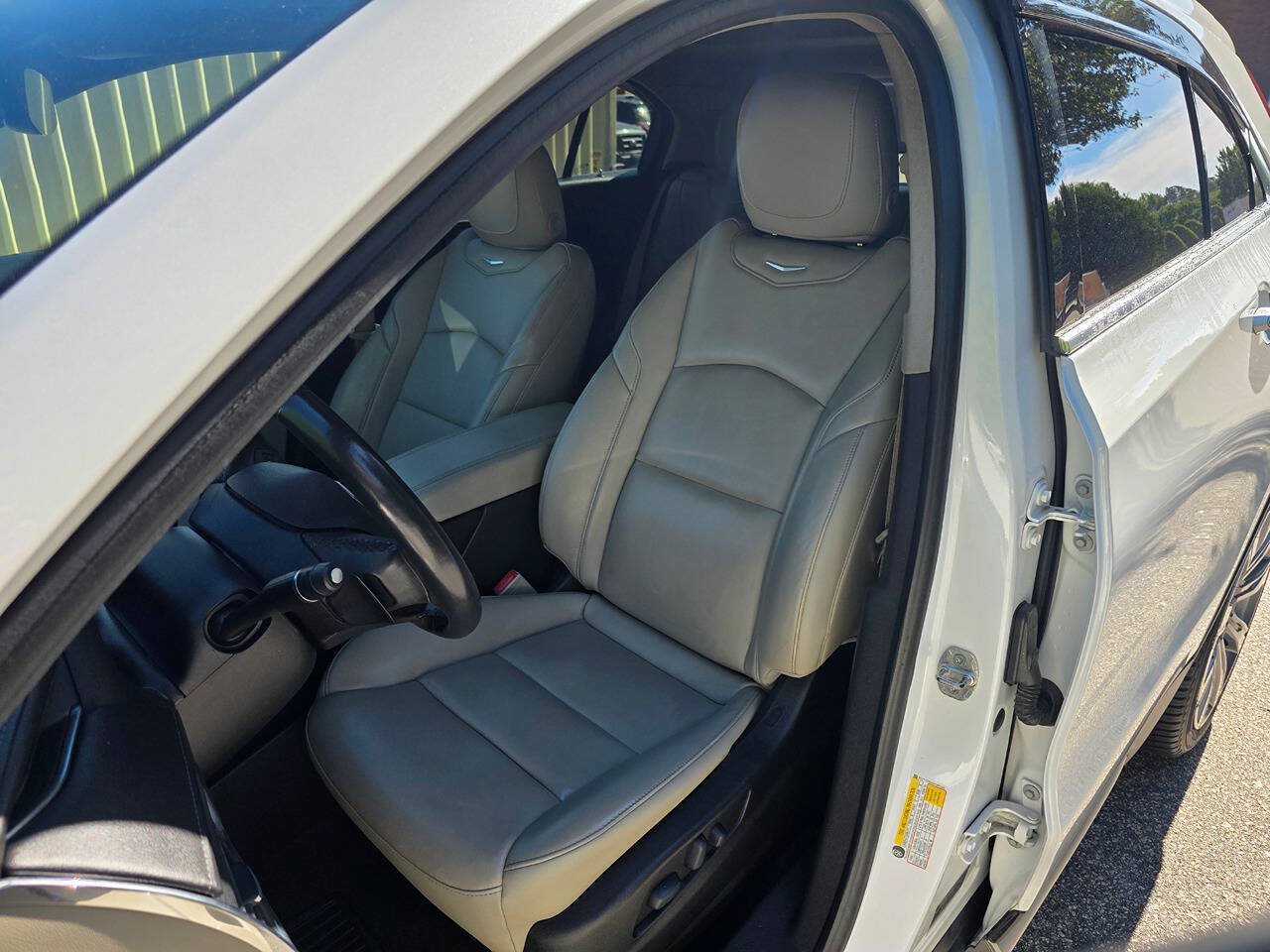 Used 2019 Cadillac XT4 Premium Luxury w/ Driver Awareness Package FWD image 14
