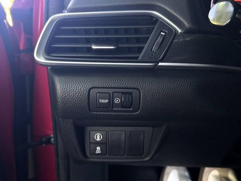 Used 2018 Honda Accord Sport image 19