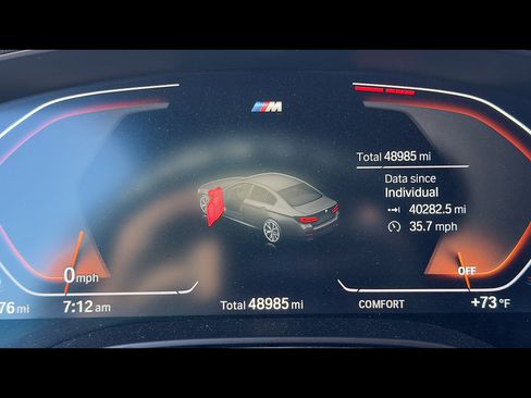 Used 2022 BMW 530i w/ M Sport Package RWD image 9