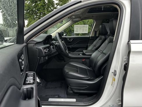 Certified 2023 Lincoln Aviator AWD w/ Premium Package image 19