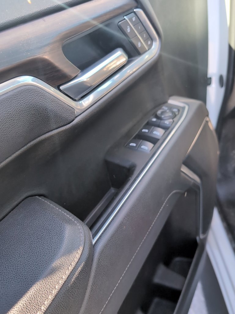Used 2026 GMC Sierra 1500 SLT RWD image 6
