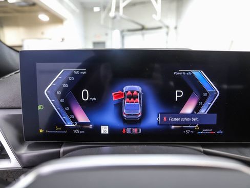 Used 2025 BMW 330i xDrive Sedan w/ Premium Package image 11