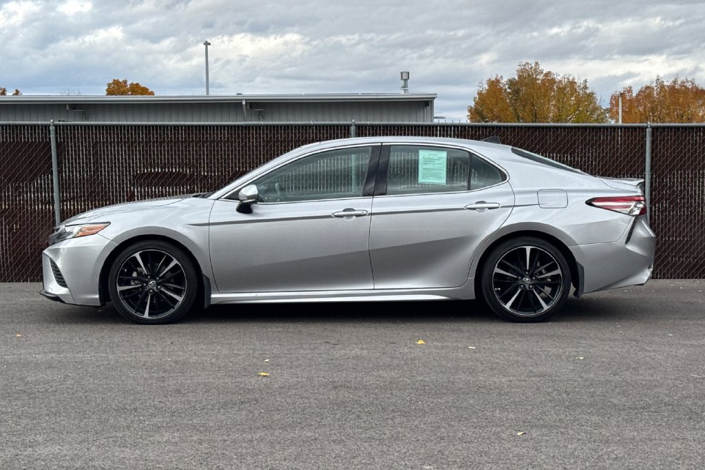 Used 2019 Toyota Camry XSE FWD image 15