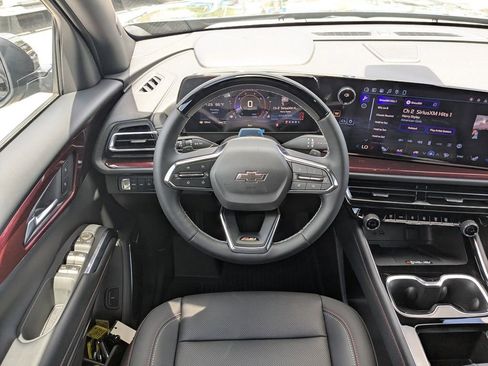 New 2026 Chevrolet Traverse Z71 w/ Enhanced Driving Package AWD/4WD image 15