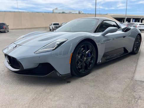 Used 2023 Maserati MC20 Spyder image 9