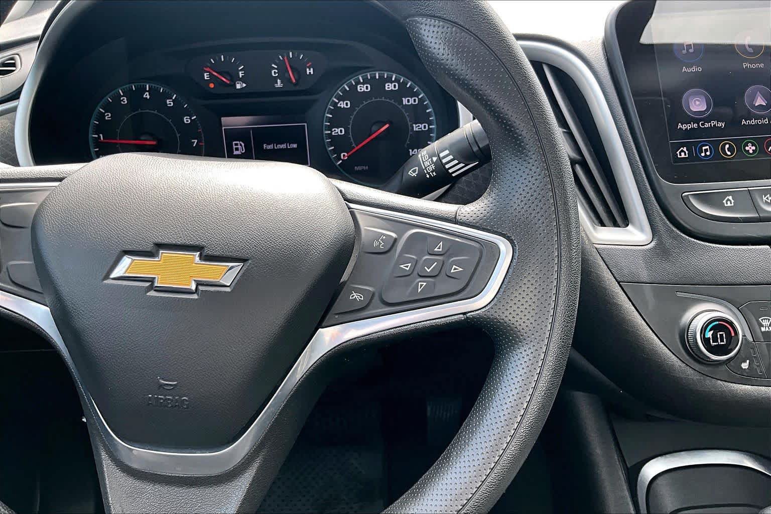 Used 2022 Chevrolet Malibu LT FWD image 25