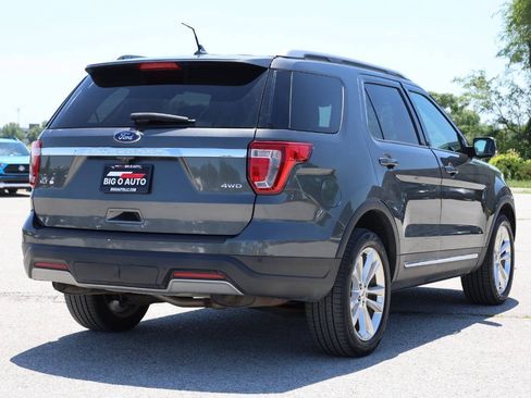 Used 2019 Ford Explorer XLT w/ Equipment Group 202A AWD/4WD image 9
