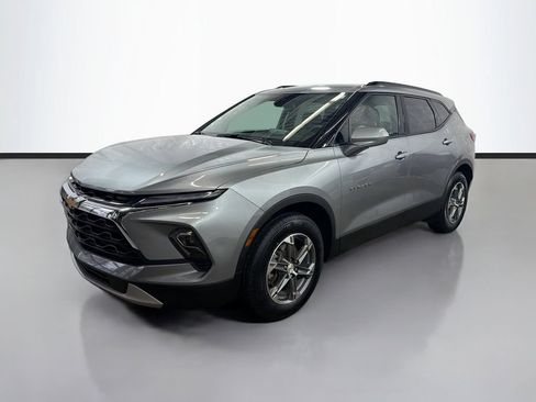 Used 2024 Chevrolet Blazer LT w/ Convenience Package FWD image 5