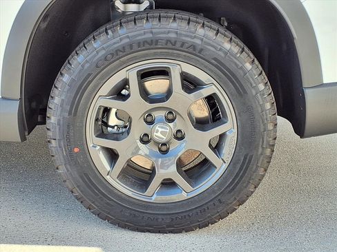 New 2025 Honda Pilot TrailSport image 7