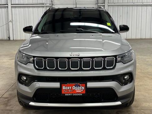 Used 2022 Jeep Compass Limited AWD/4WD image 2