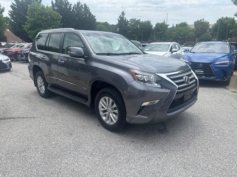 Used 2019 Lexus GX 460 Premium w/ Premium Package AWD/4WD image 3