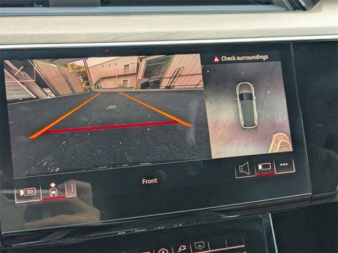 Used 2024 Audi Q8 e-tron Premium Plus w/ Premium Plus Package image 23