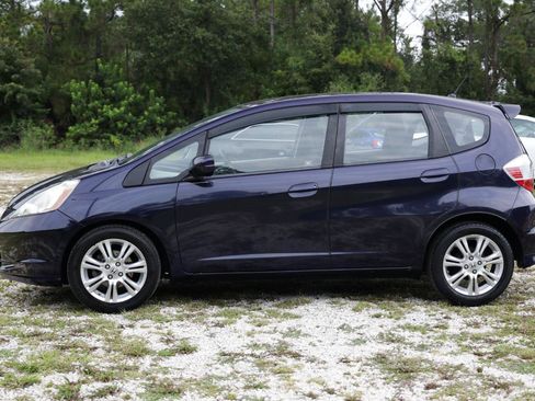 Used 2010 Honda Fit Sport image 3