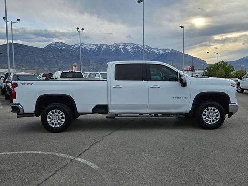 Used 2024 Chevrolet Silverado 3500 LTZ w/ LTZ Convenience Package AWD/4WD image 2