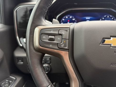 Used 2022 Chevrolet Silverado 1500 High Country w/ Z71 Off-Road Package AWD/4WD image 15