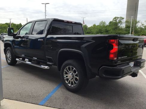 New 2026 Chevrolet Silverado 2500 LT w/ Z71 Chrome Sport Edition AWD/4WD image 9