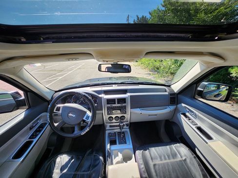 Used 2008 Jeep Liberty Limited w/ Premium Group II AWD/4WD image 27
