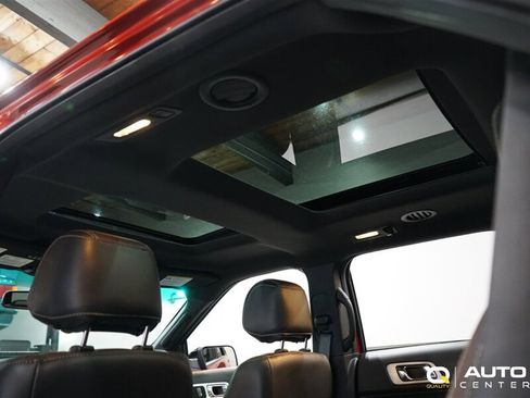 Used 2015 Ford Explorer Sport AWD/4WD image 29