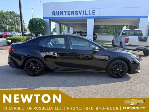 Used 2026 Toyota Camry SE FWD image 4