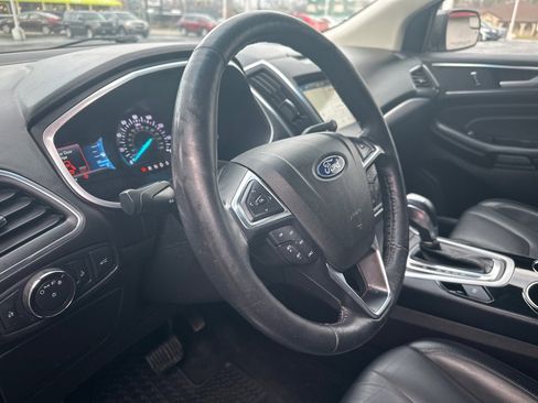 Used 2018 Ford Edge Titanium w/ Technology Package image 25