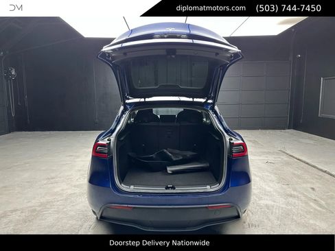 Used 2023 Tesla Model Y Long Range image 38