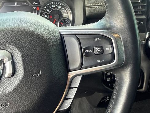 Used 2023 RAM 1500 Laramie AWD/4WD image 10