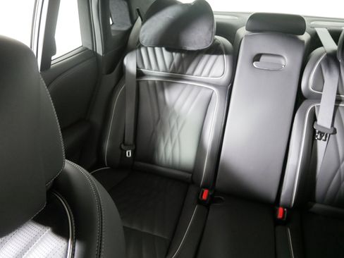 Certified 2025 Genesis G90 3.5T image 12