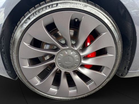 Used 2021 Tesla Model 3 Performance image 24