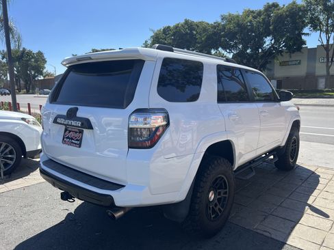 Used 2016 Toyota 4Runner Trail image 8