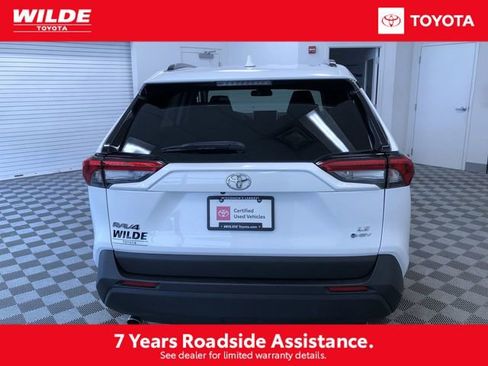 Certified 2025 Toyota RAV4 LE AWD/4WD image 5