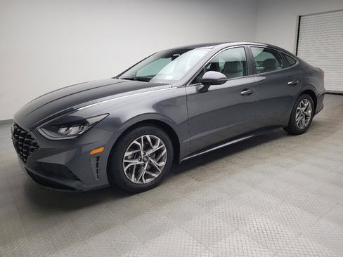 Used 2022 Hyundai Sonata SEL FWD image 2