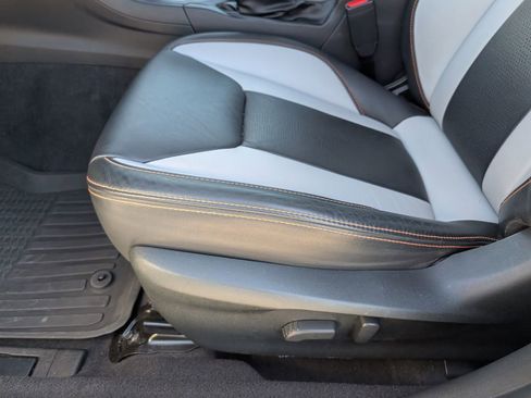 Used 2018 Subaru Crosstrek 2.0i Limited image 13