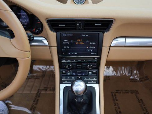 Used 2013 Porsche 911 Carrera image 36