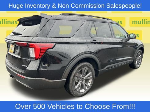 New 2026 Ford Explorer Active w/ Active Comfort Package image 3