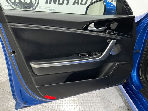 Used 2018 Kia Stinger Premium image 14