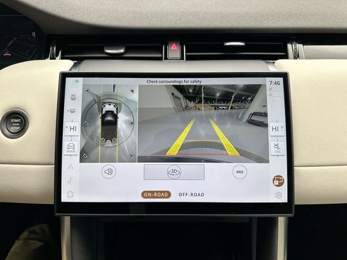 Used 2024 Land Rover Discovery Sport S image 16