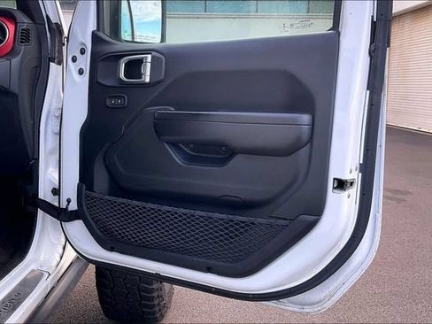 Used 2020 Jeep Wrangler Unlimited Rubicon AWD/4WD image 23
