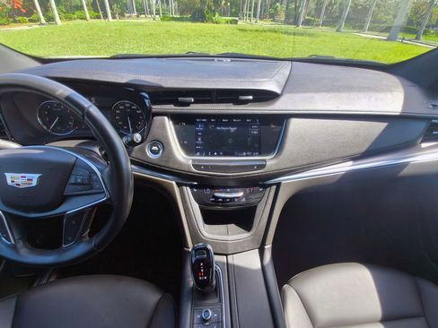 Used 2023 Cadillac XT5 Luxury FWD image 23