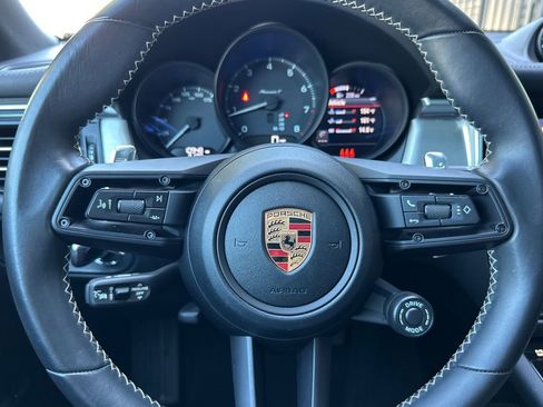 Used 2025 Porsche Macan Turbo AWD/4WD image 29
