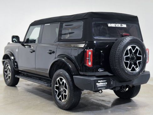 Used 2023 Ford Bronco Outer Banks AWD/4WD image 12