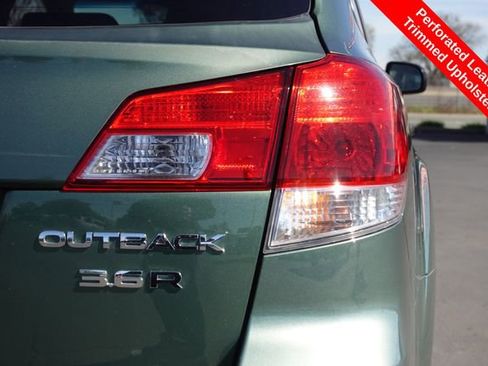 Used 2012 Subaru Outback 3.6R Limited image 7